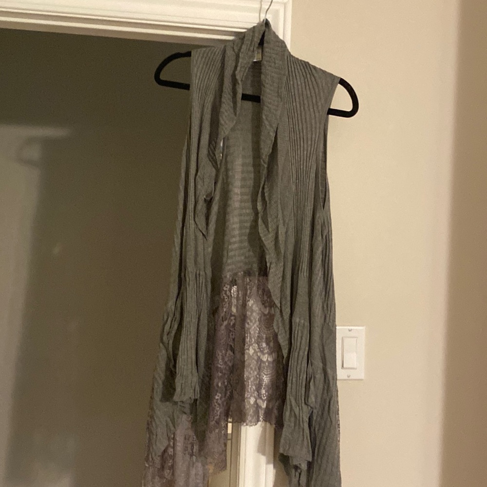 Grace & Lace 2-Way Vest